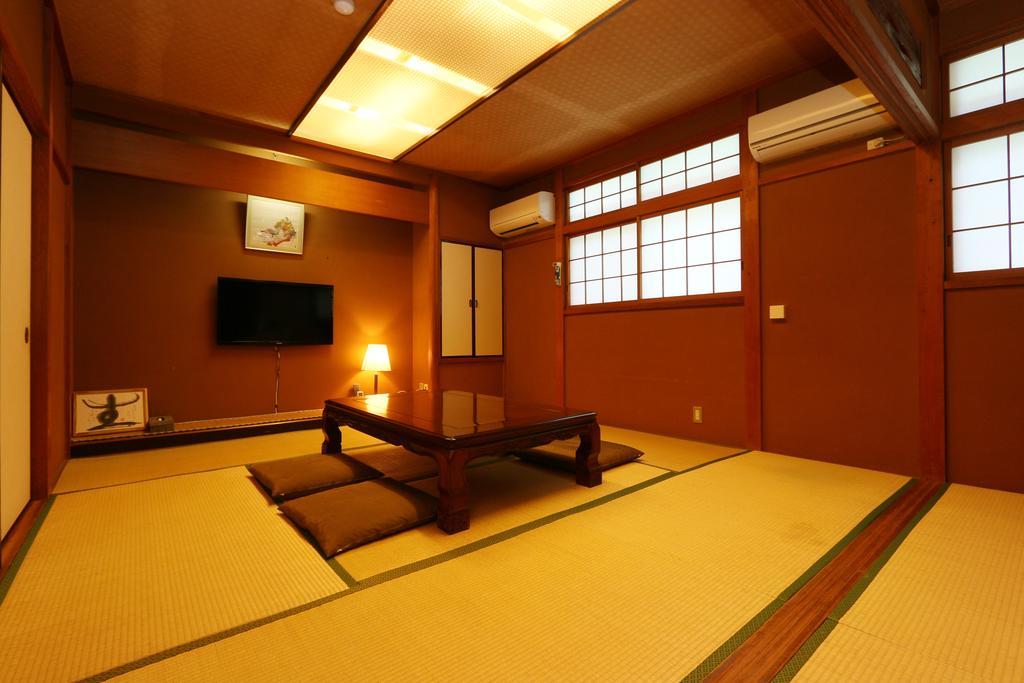 Ichiyo Yugawara Bagian luar foto